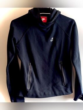 NIKE TECH - FLEECE PULLOVER HOODIE- BLACK - YOUTH MEDIUM